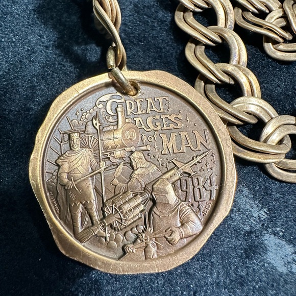 Vtg: 1978 Brass & Copper CAESAR Coin Necklace - Picture 5 of 8